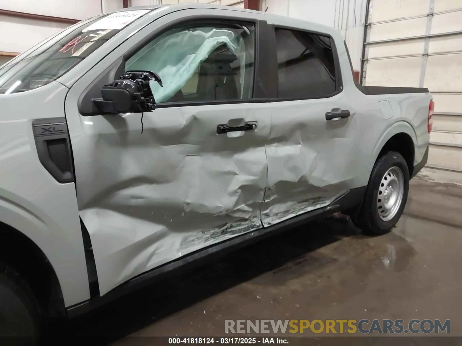 17 Photograph of a damaged car 3FTTW8B98RRB21992 FORD MAVERICK 2024