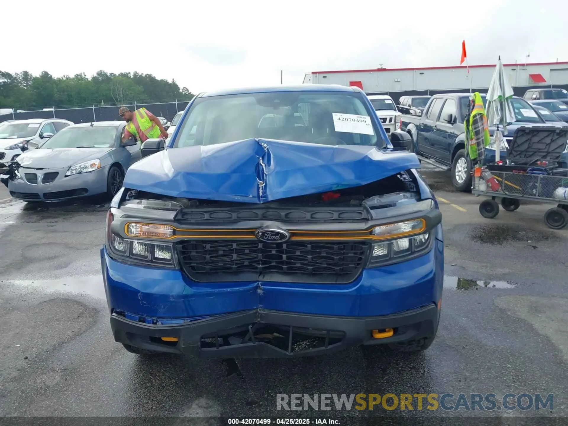 12 Photograph of a damaged car 3FTTW8C97RRB35025 FORD MAVERICK 2024