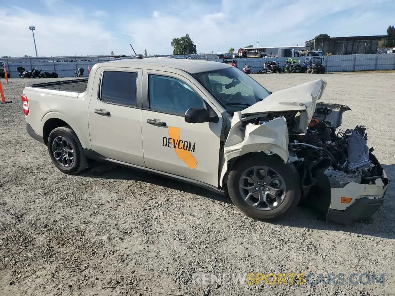 4 Photograph of a damaged car 3FTTW8H30RRB01500 FORD MAVERICK 2024
