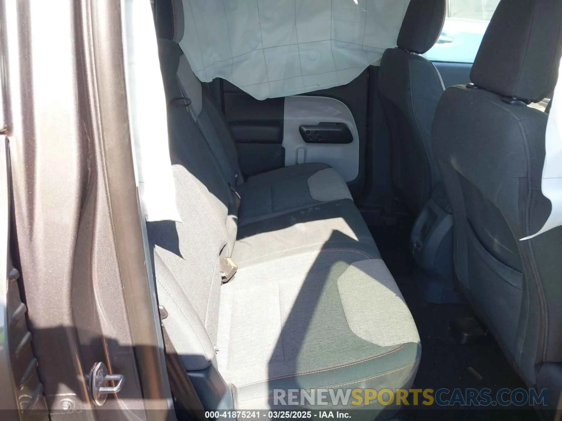 8 Photograph of a damaged car 3FTTW8H31RRA49827 FORD MAVERICK 2024