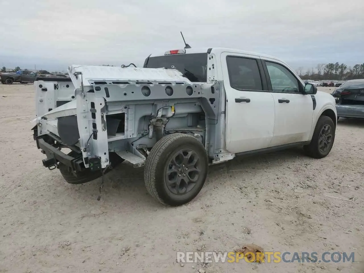3 Photograph of a damaged car 3FTTW8H31RRB14448 FORD MAVERICK 2024