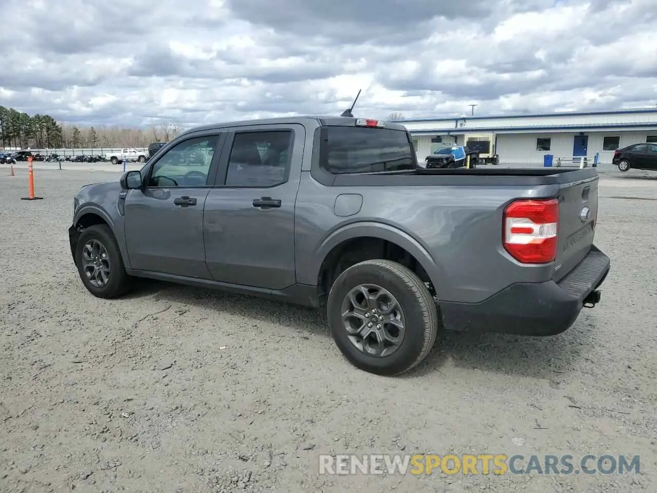 2 Photograph of a damaged car 3FTTW8H34RRB03394 FORD MAVERICK 2024