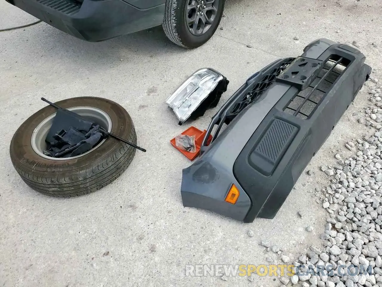 12 Photograph of a damaged car 3FTTW8H35RRA33856 FORD MAVERICK 2024