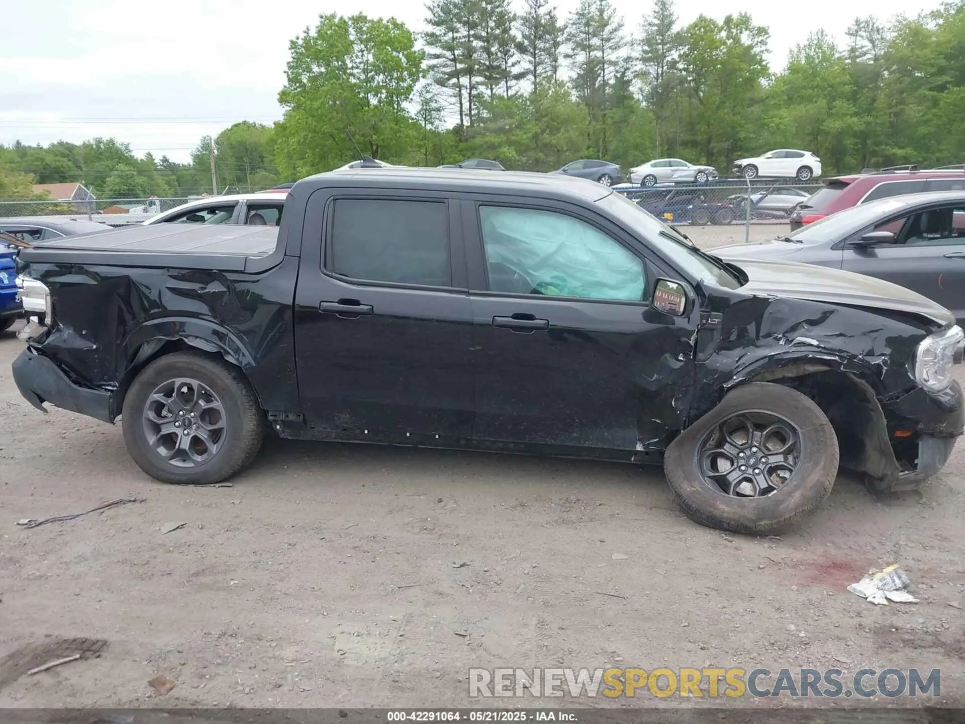 13 Photograph of a damaged car 3FTTW8H35RRA77730 FORD MAVERICK 2024