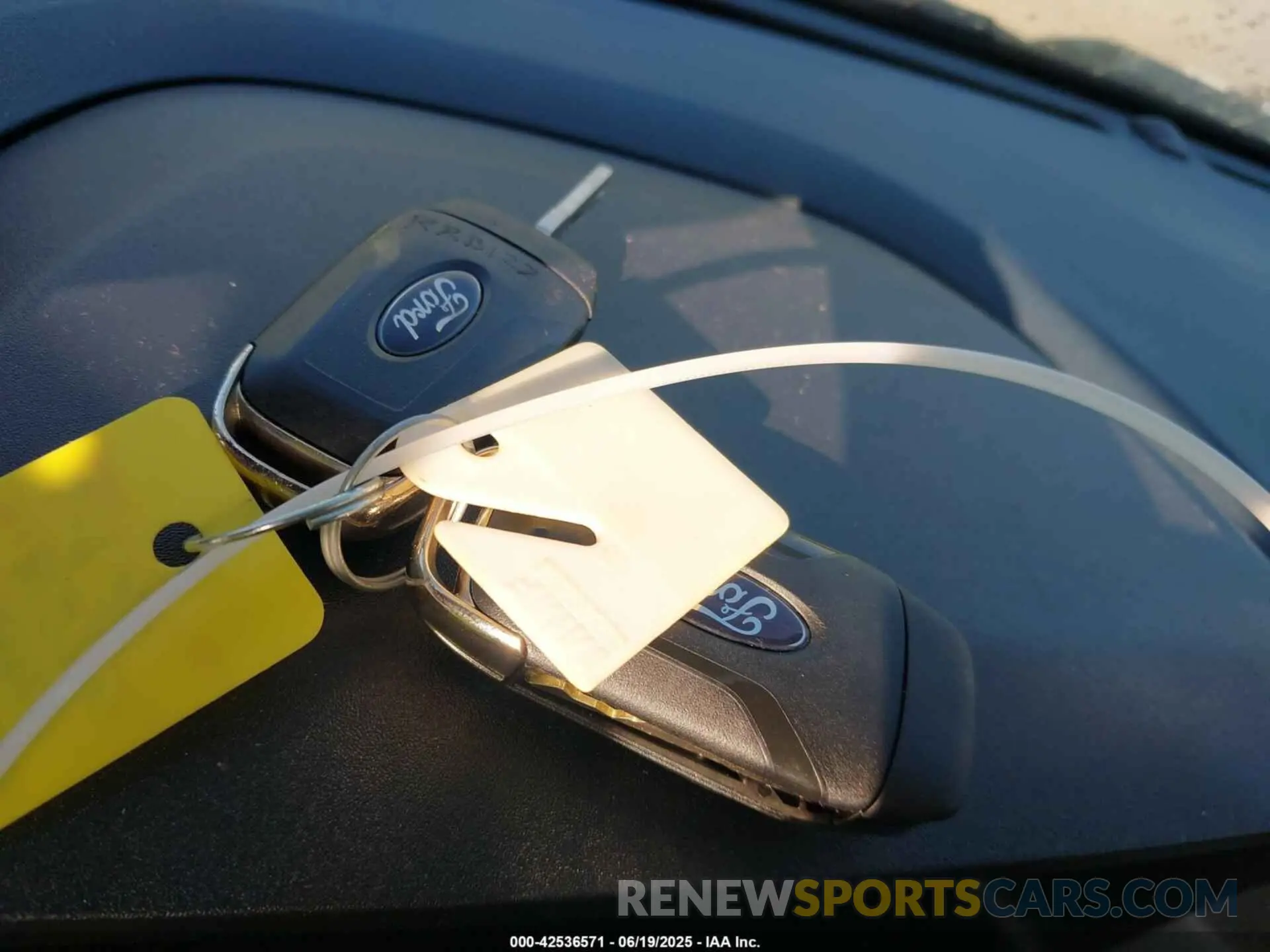 11 Photograph of a damaged car 3FTTW8H36RRB12775 FORD MAVERICK 2024