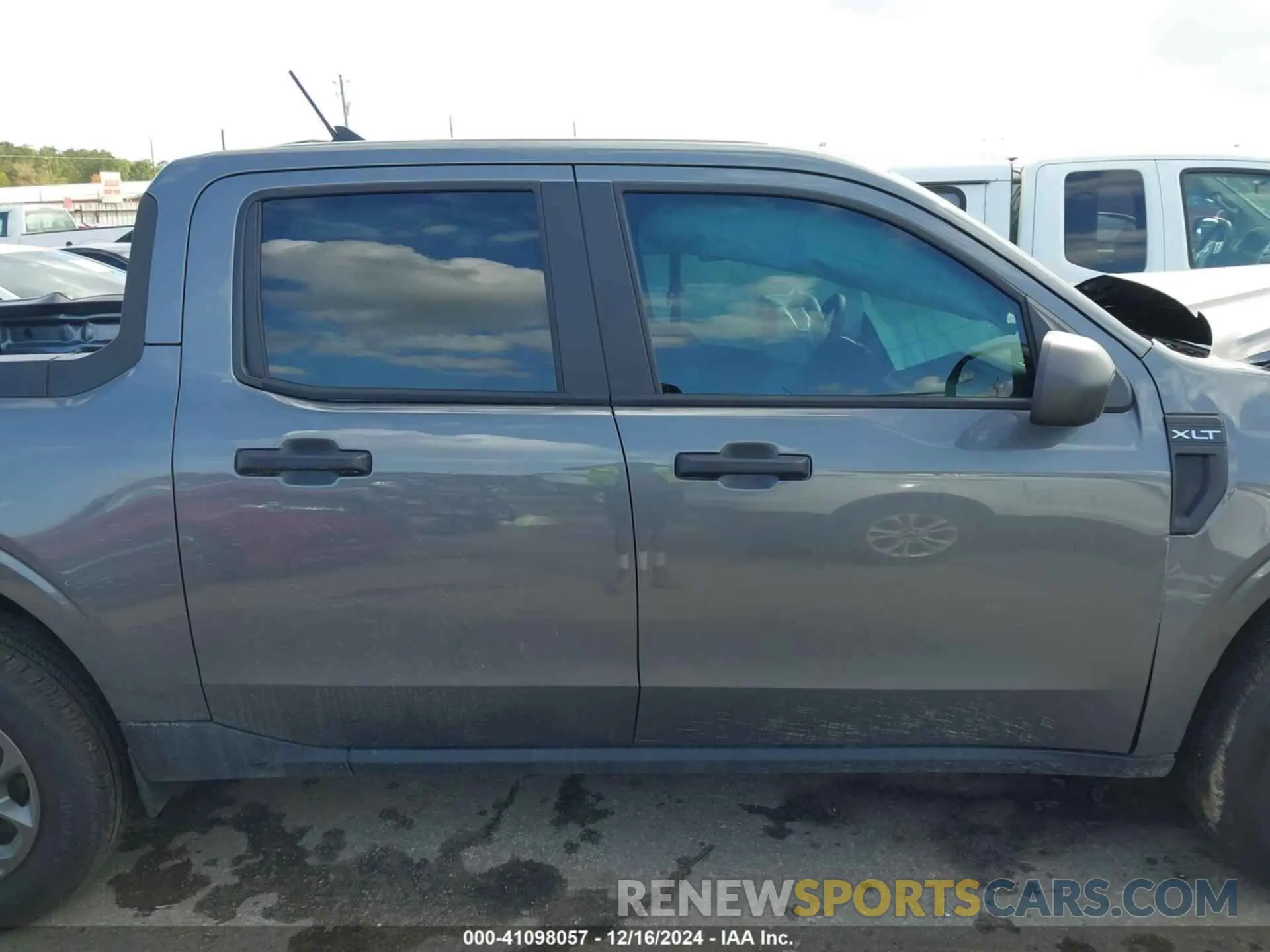 13 Photograph of a damaged car 3FTTW8H36RRB33254 FORD MAVERICK 2024