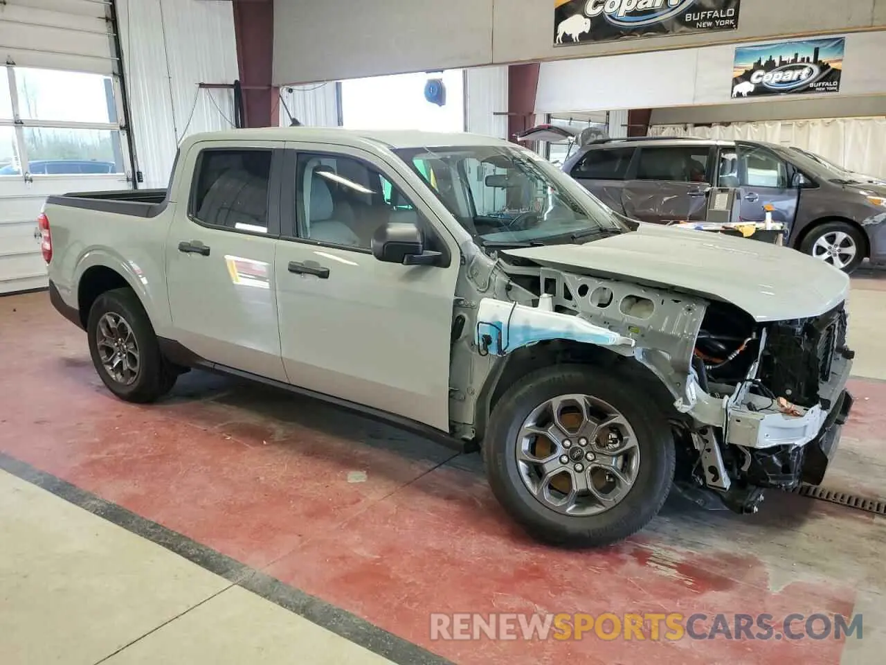 4 Photograph of a damaged car 3FTTW8H37RRB10114 FORD MAVERICK 2024