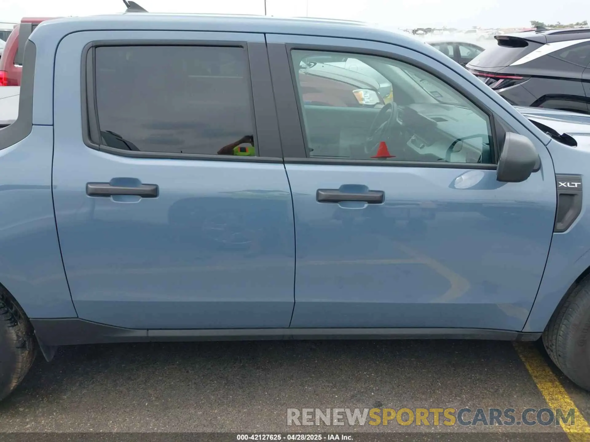 14 Photograph of a damaged car 3FTTW8H39RRB32227 FORD MAVERICK 2024