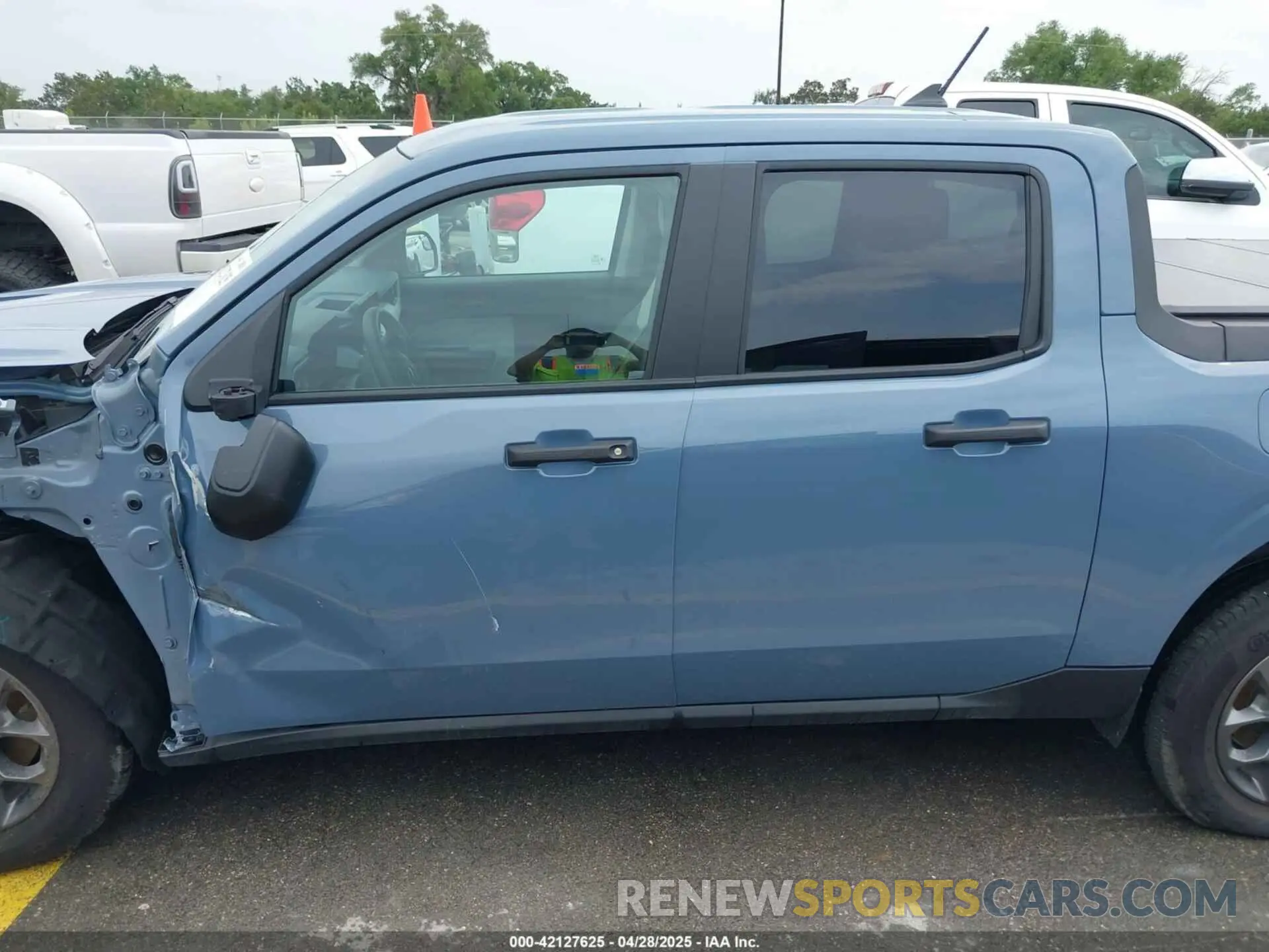 15 Photograph of a damaged car 3FTTW8H39RRB32227 FORD MAVERICK 2024