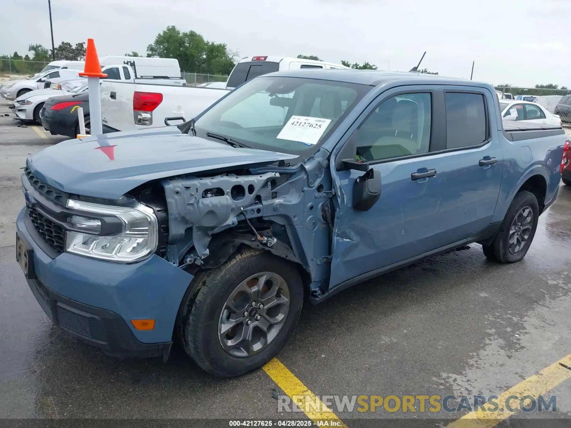 2 Photograph of a damaged car 3FTTW8H39RRB32227 FORD MAVERICK 2024