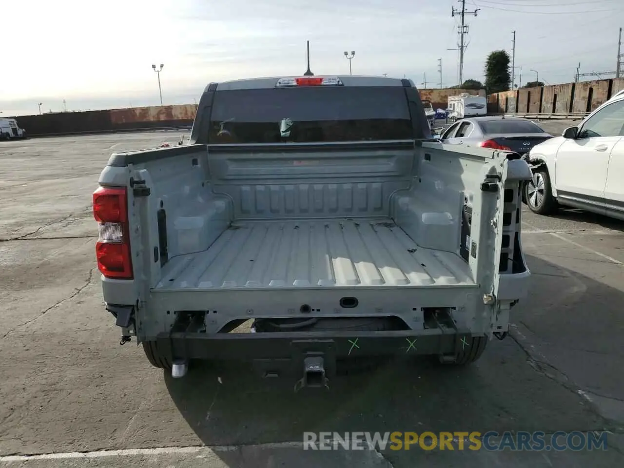 6 Photograph of a damaged car 3FTTW8H3XRRA33464 FORD MAVERICK 2024