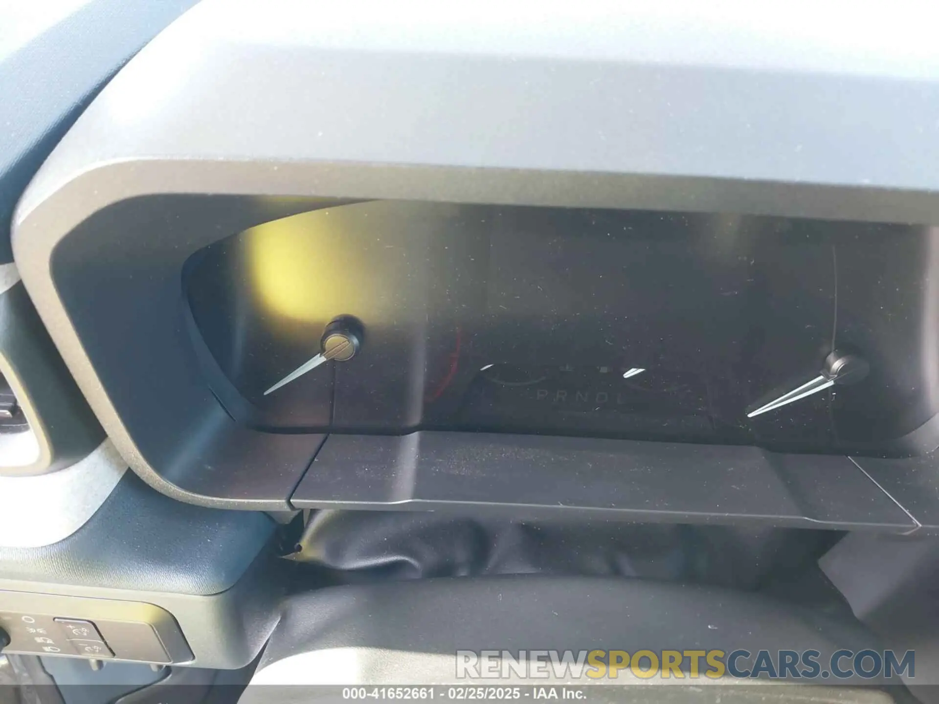 7 Photograph of a damaged car 3FTTW8J92RRA71592 FORD MAVERICK 2024