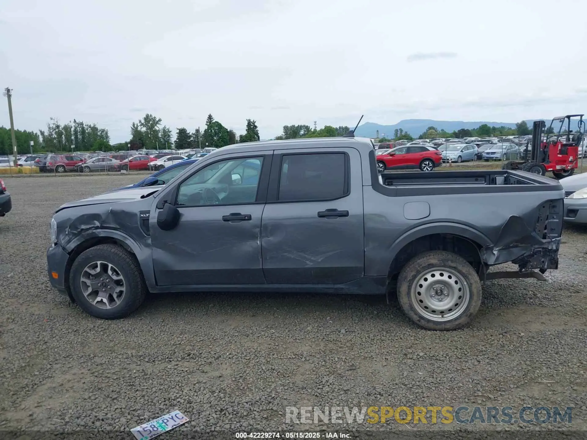 15 Photograph of a damaged car 3FTTW8J92RRA72046 FORD MAVERICK 2024