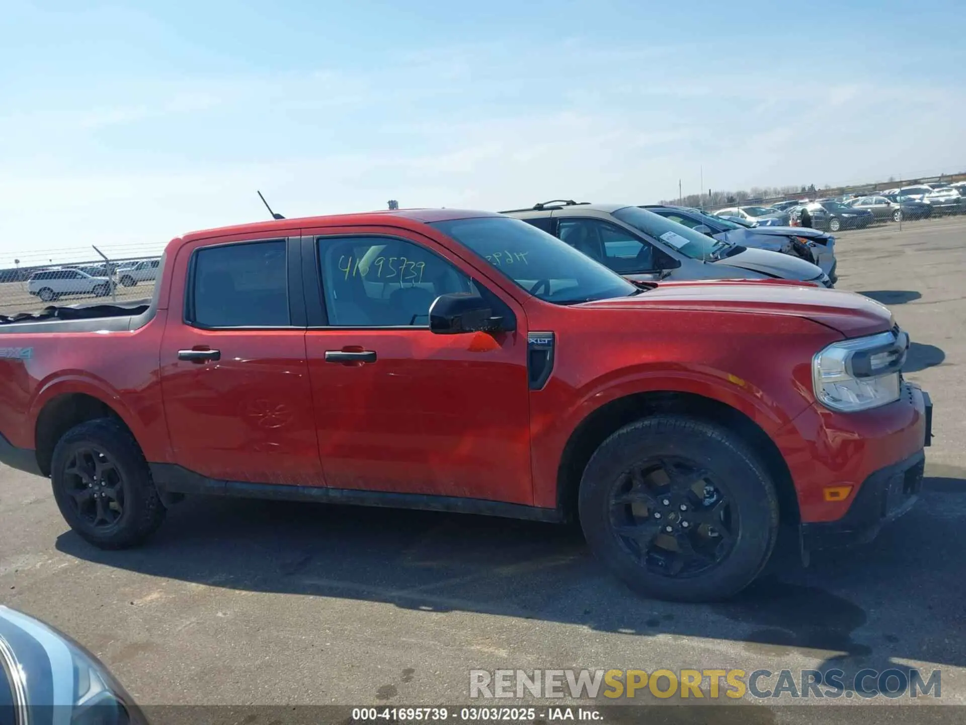 13 Photograph of a damaged car 3FTTW8J93RRA24541 FORD MAVERICK 2024