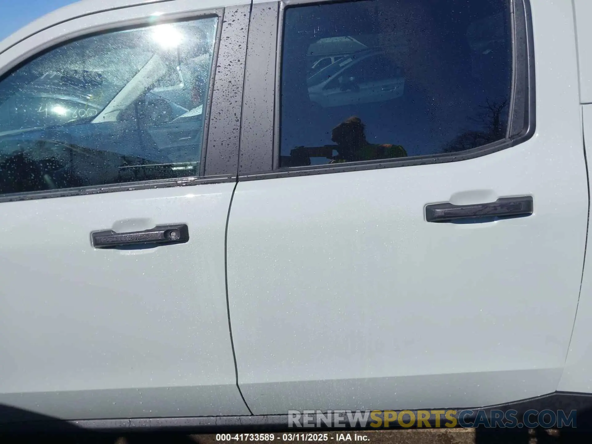 15 Photograph of a damaged car 3FTTW8J94RRA69360 FORD MAVERICK 2024