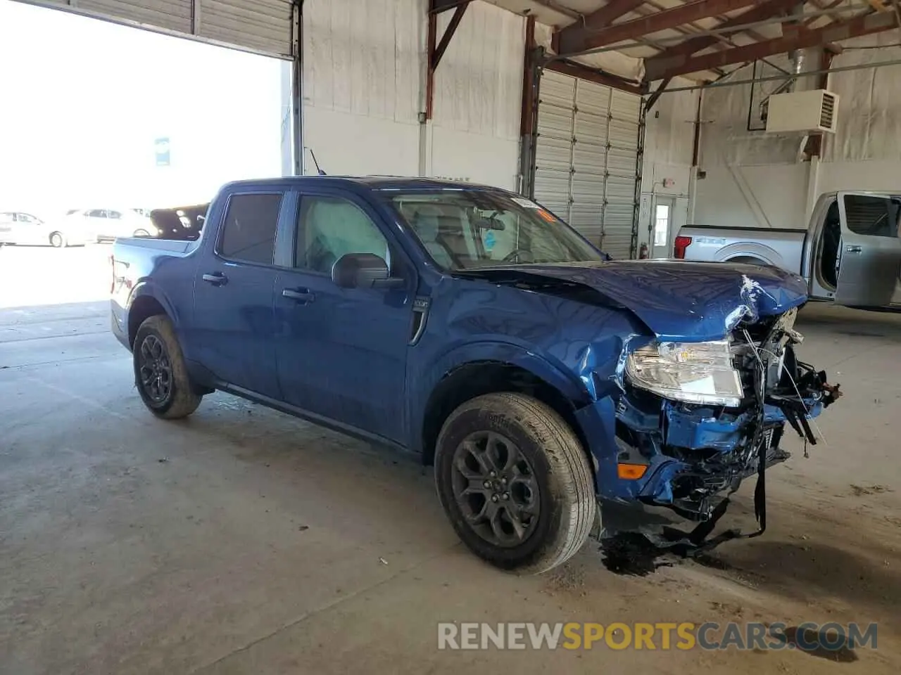 4 Photograph of a damaged car 3FTTW8J96RRB22253 FORD MAVERICK 2024