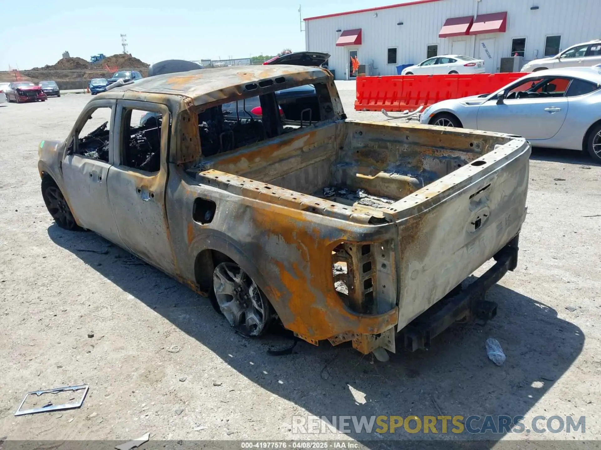 3 Photograph of a damaged car 3FTTW8J97RRA27734 FORD MAVERICK 2024