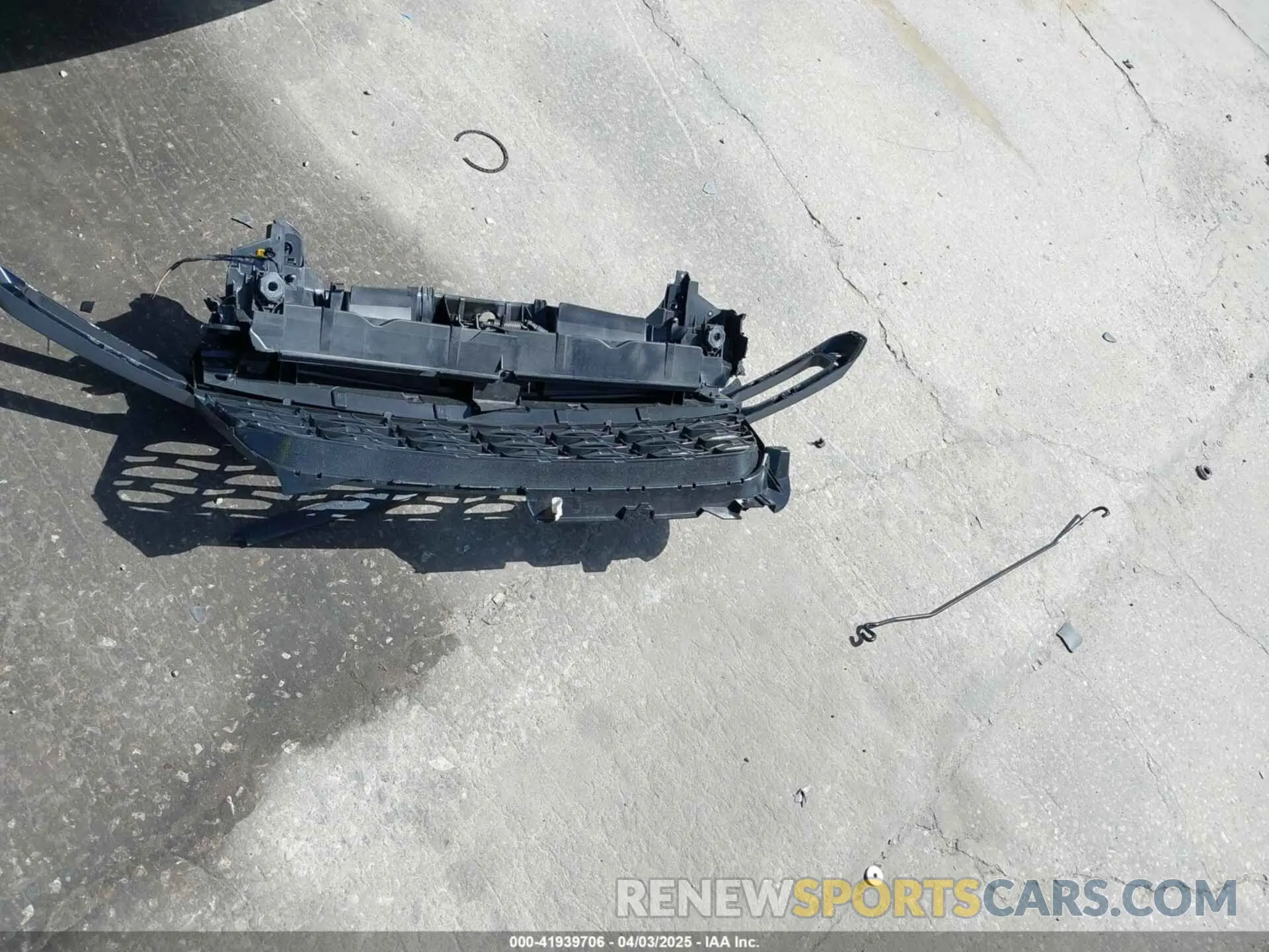12 Photograph of a damaged car 3FTTW8J97RRB15408 FORD MAVERICK 2024