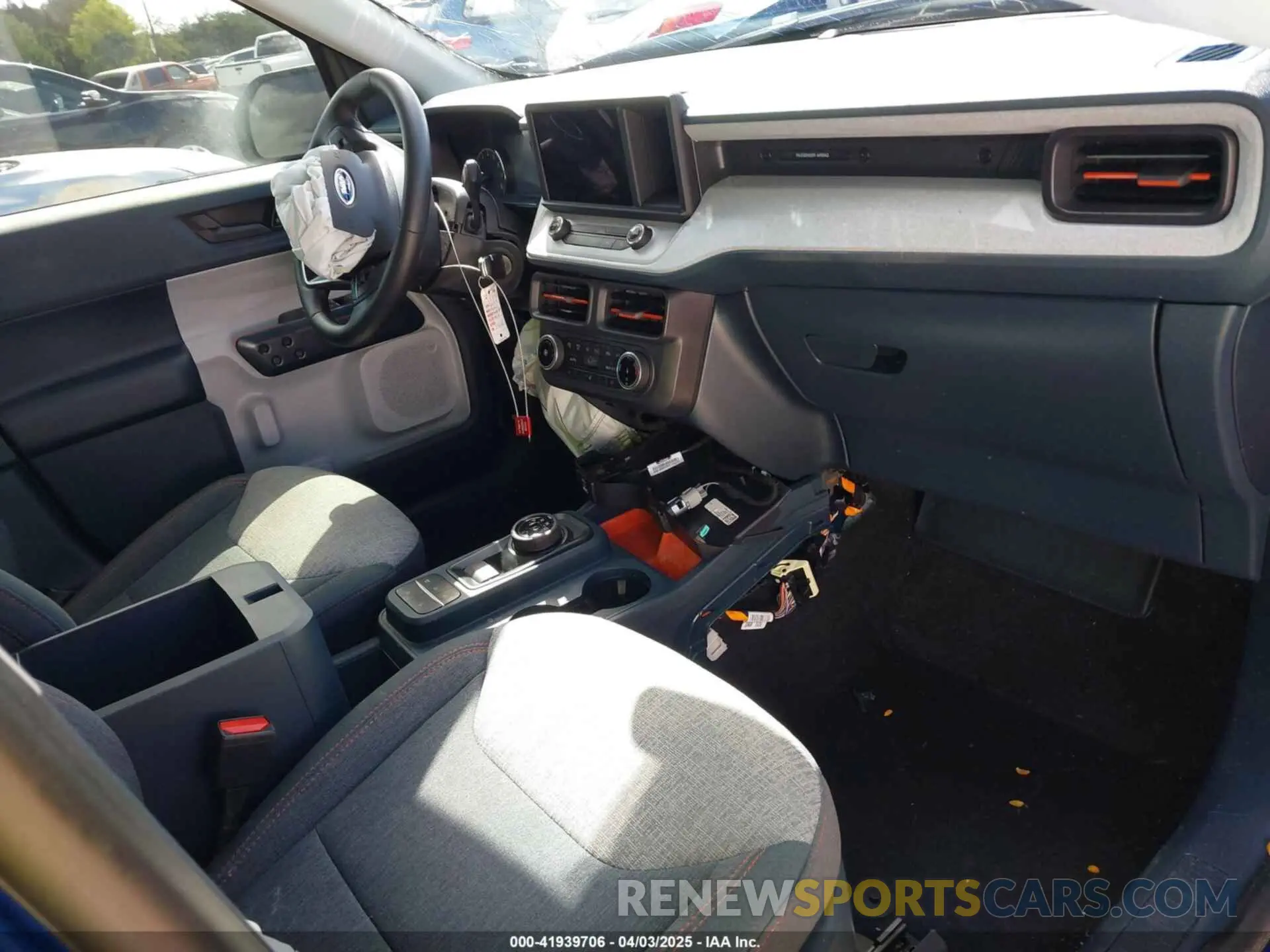 5 Photograph of a damaged car 3FTTW8J97RRB15408 FORD MAVERICK 2024