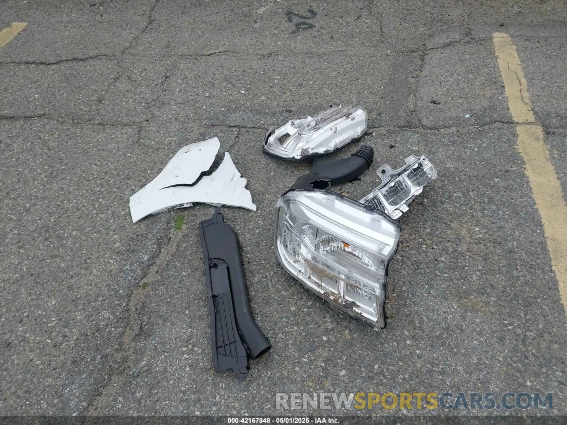 12 Photograph of a damaged car 3FTTW8J9XRRA59173 FORD MAVERICK 2024