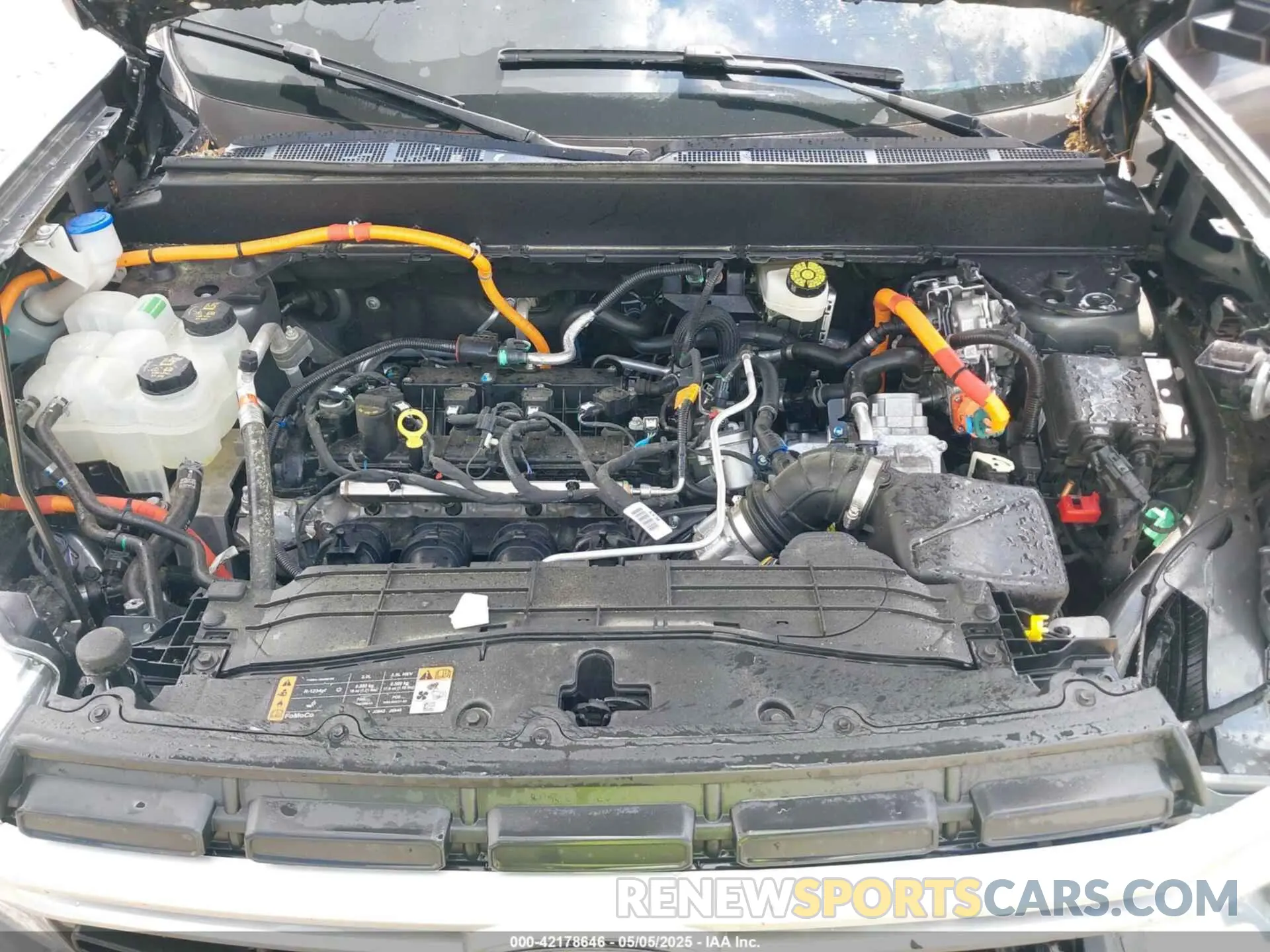 10 Photograph of a damaged car 3FTTW8M31RRB31272 FORD MAVERICK 2024