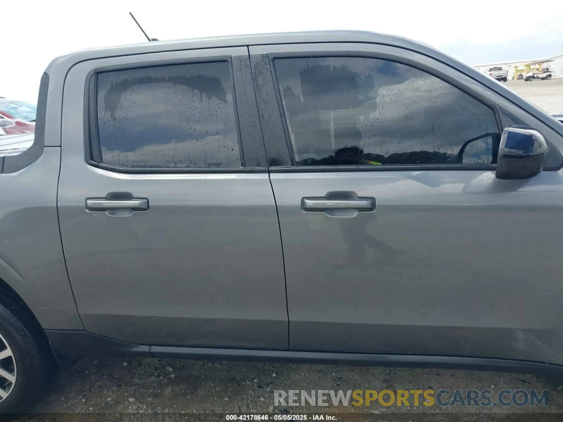 13 Photograph of a damaged car 3FTTW8M31RRB31272 FORD MAVERICK 2024