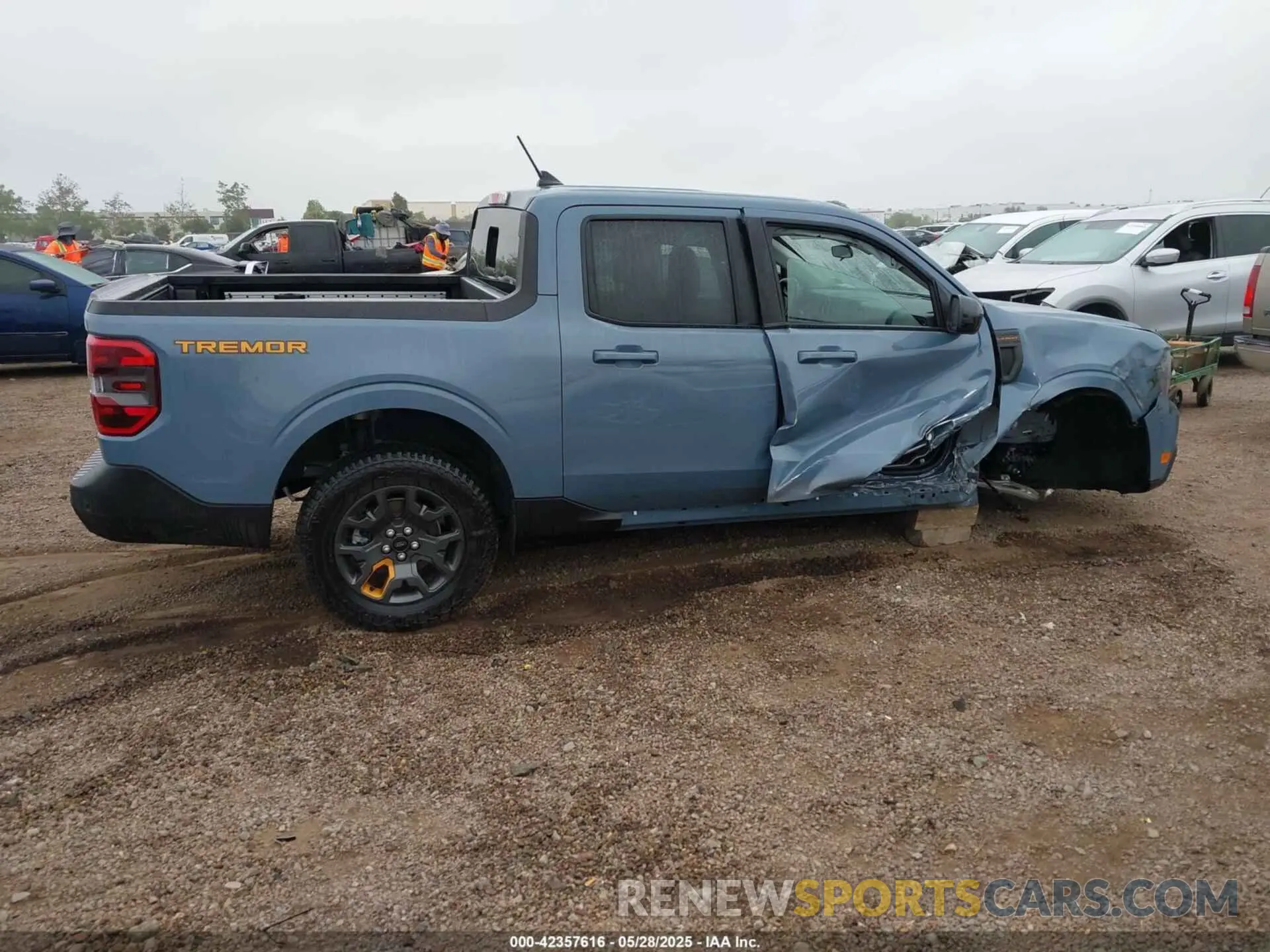 13 Photograph of a damaged car 3FTTW8R90RRB62607 FORD MAVERICK 2024