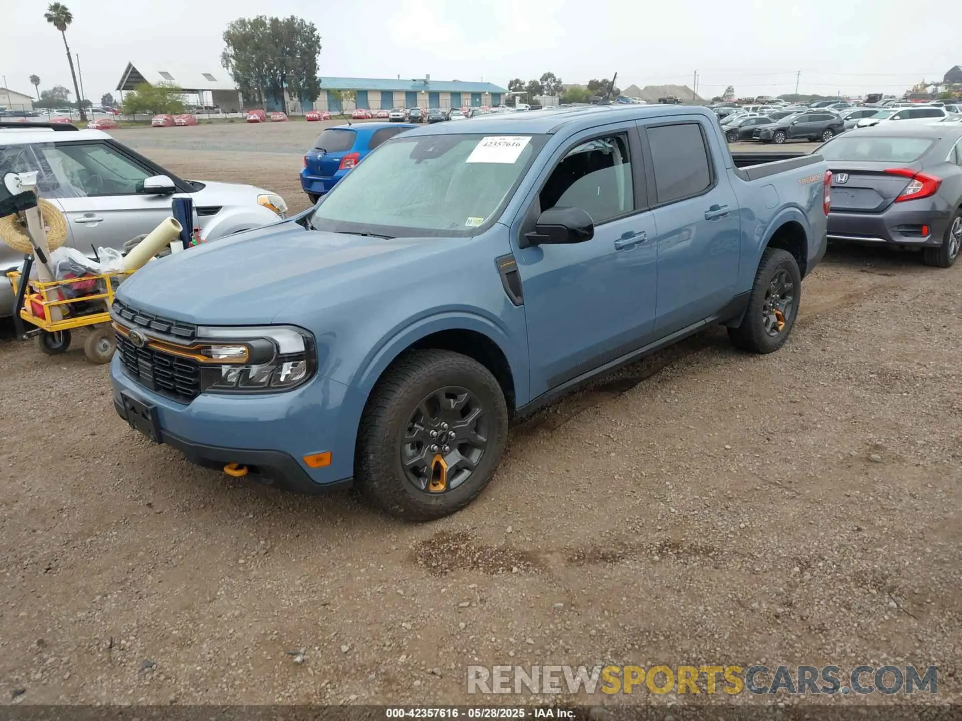2 Photograph of a damaged car 3FTTW8R90RRB62607 FORD MAVERICK 2024