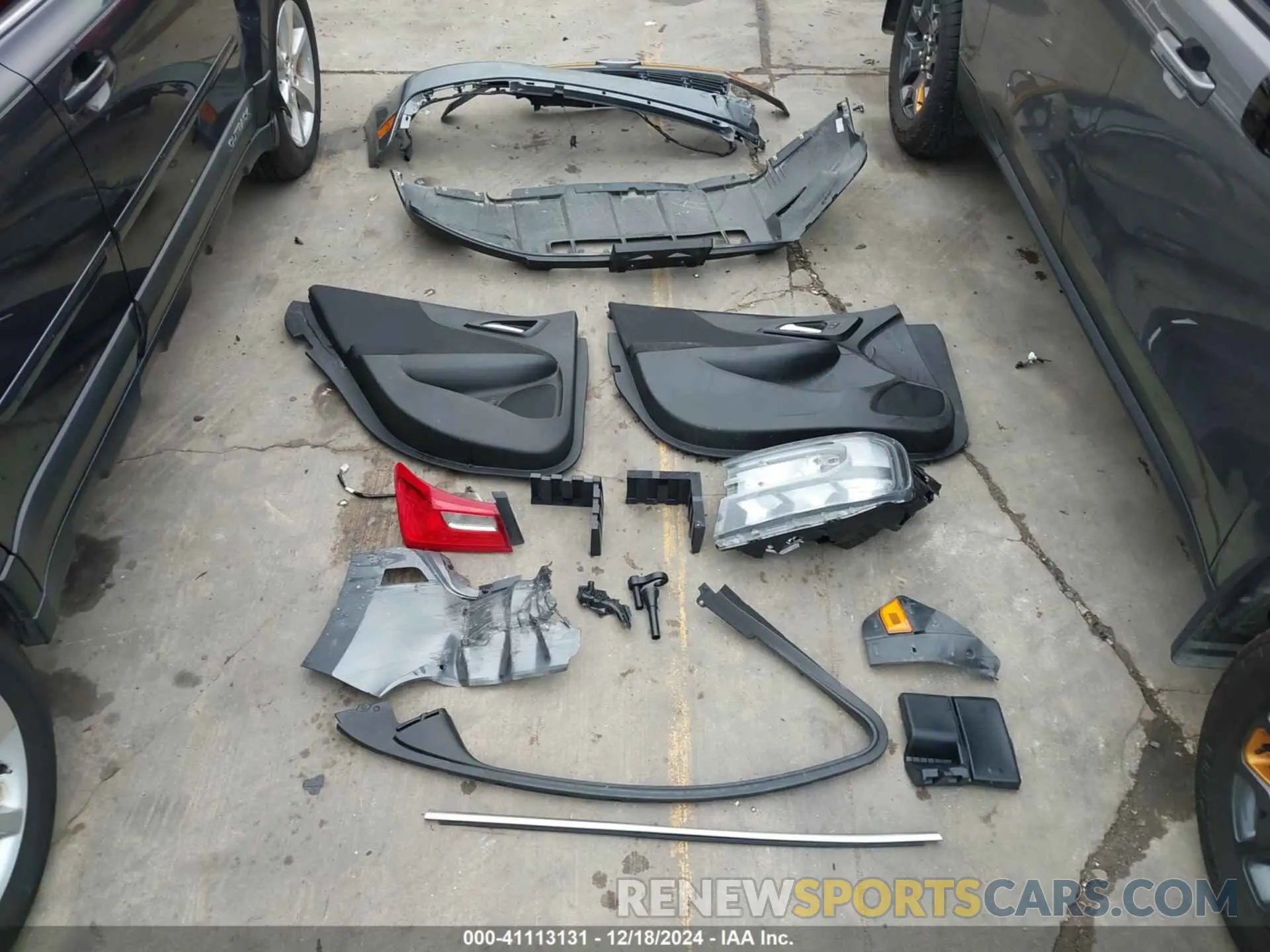 12 Photograph of a damaged car 3FTTW8R92RRA64839 FORD MAVERICK 2024