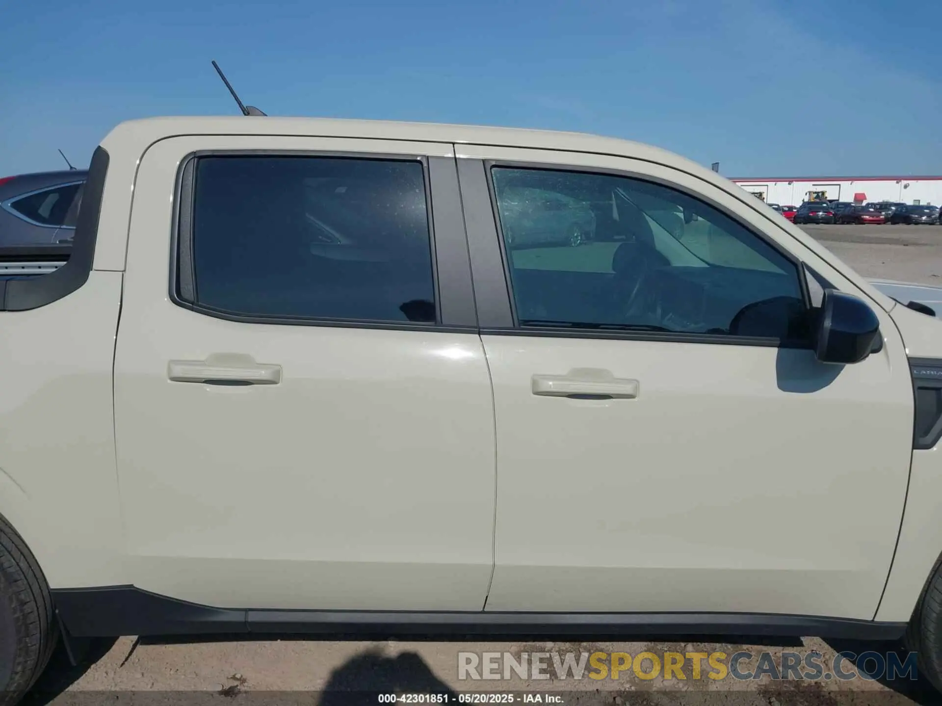 13 Photograph of a damaged car 3FTTW8S91RRA03024 FORD MAVERICK 2024