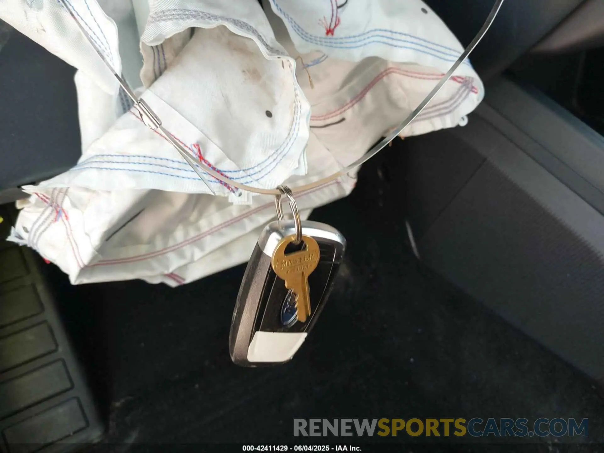 11 Photograph of a damaged car 3FTTW8S92RRB23804 FORD MAVERICK 2024