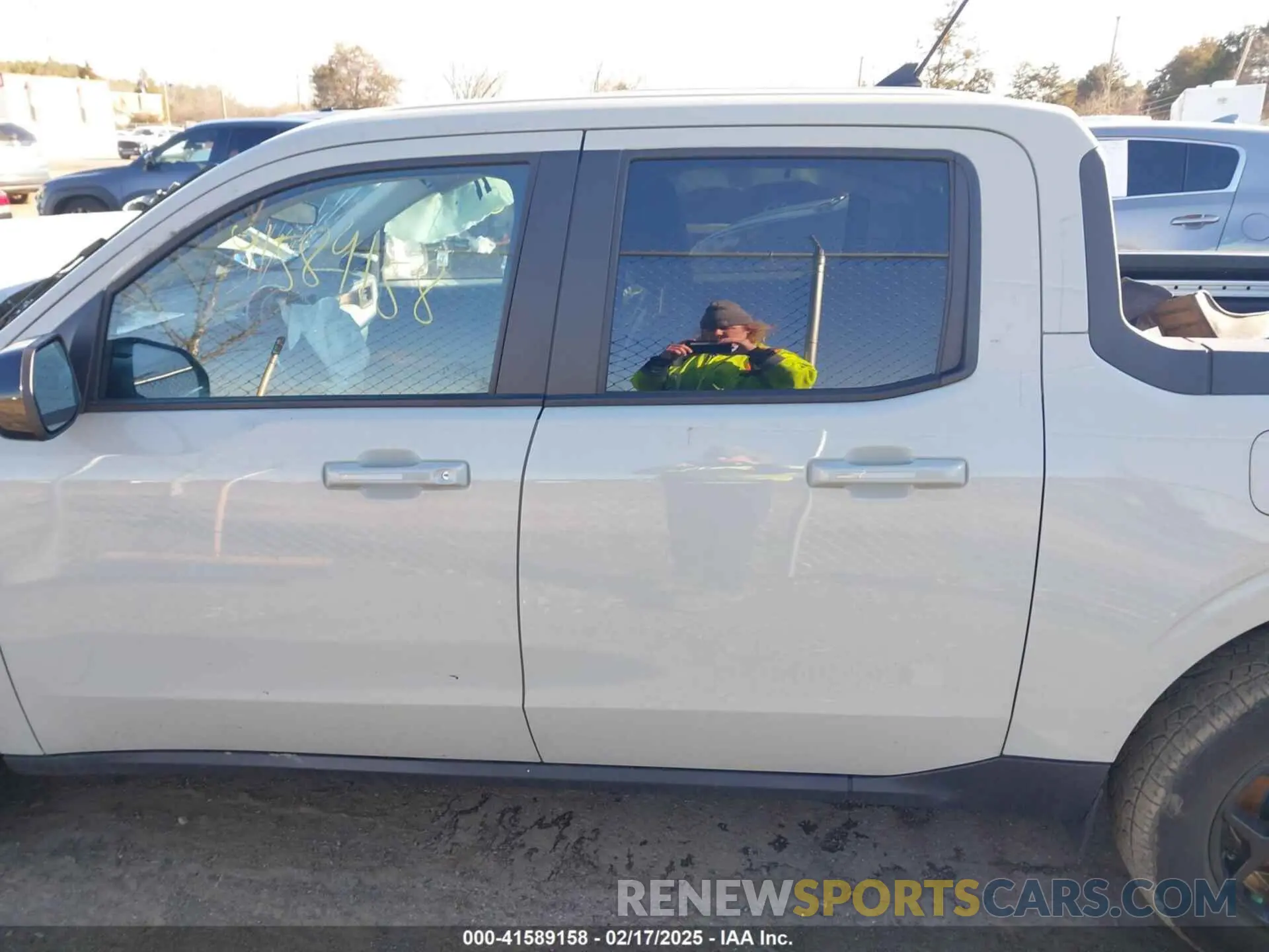 14 Photograph of a damaged car 3FTTW8S93RRA70417 FORD MAVERICK 2024