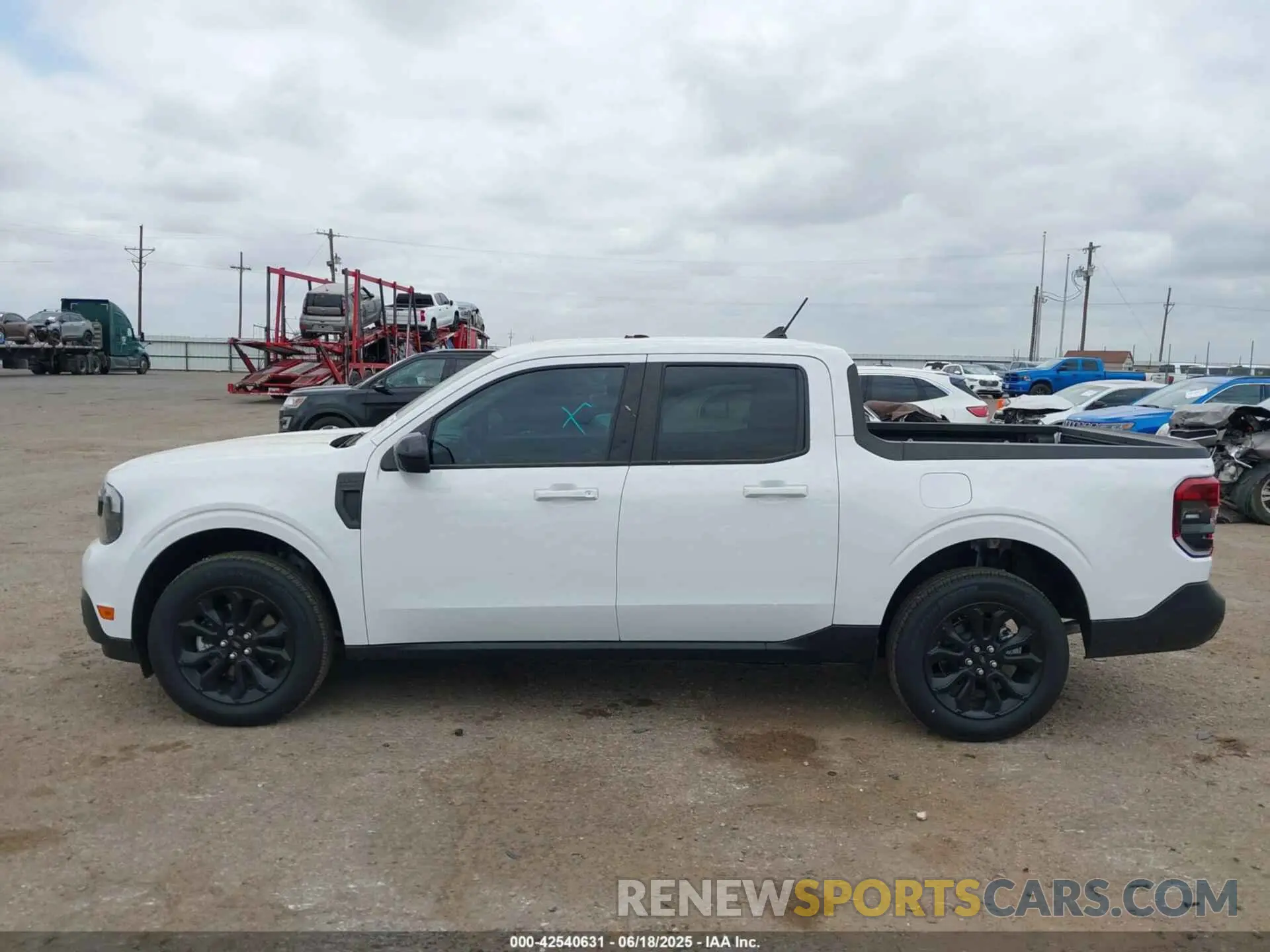 14 Photograph of a damaged car 3FTTW8S98RRB30756 FORD MAVERICK 2024