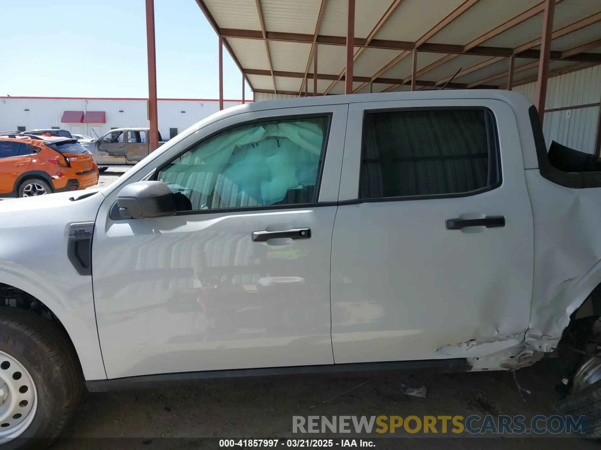 14 Photograph of a damaged car 3FTTW8A30SRA35448 FORD MAVERICK 2025