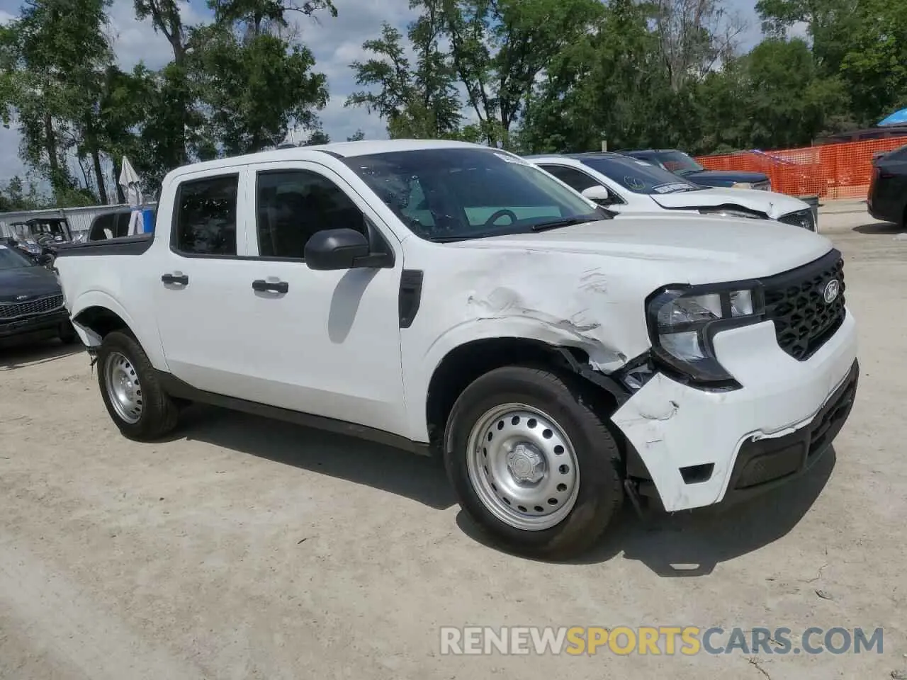 4 Photograph of a damaged car 3FTTW8A39SRA20799 FORD MAVERICK 2025