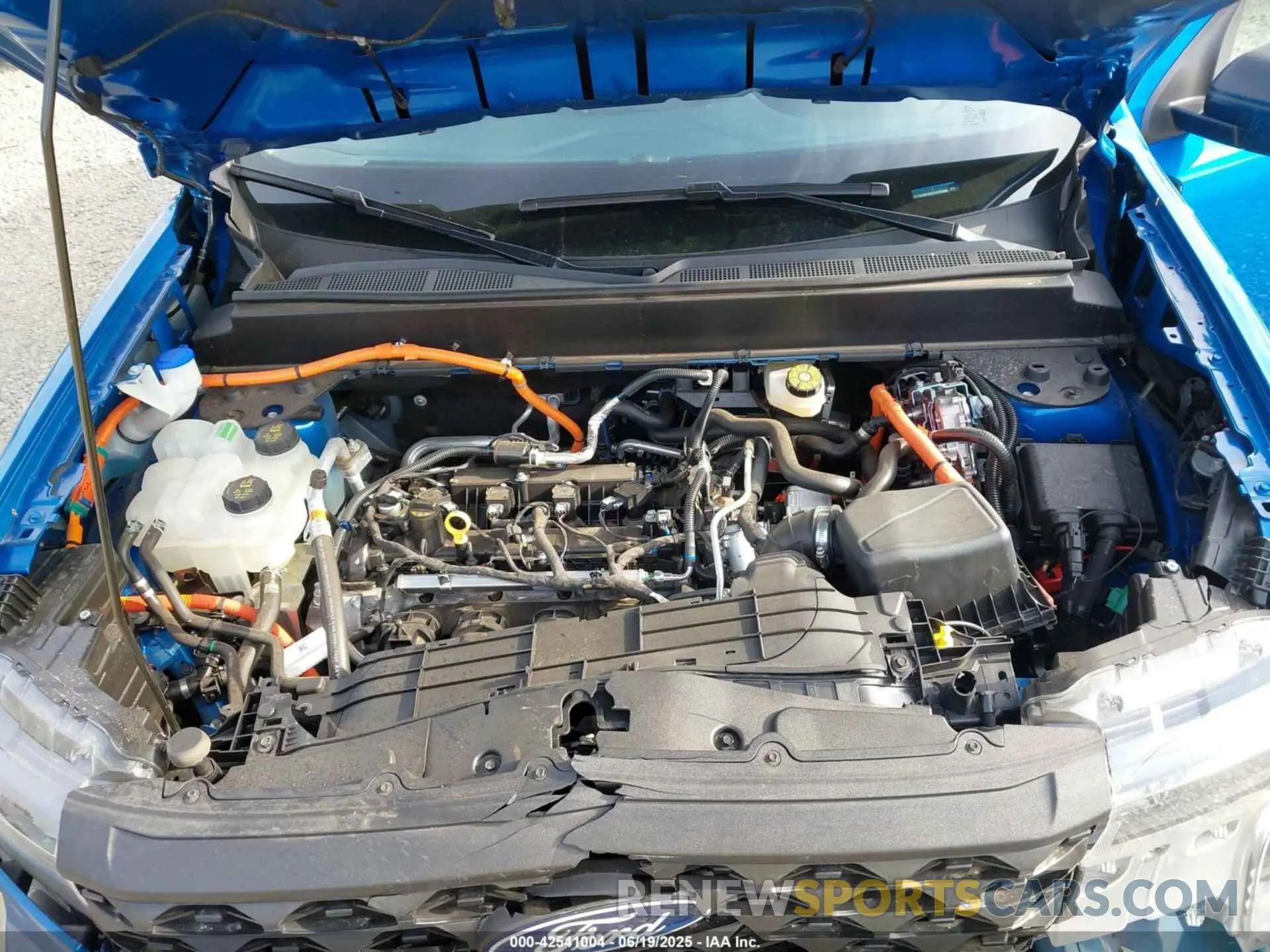10 Photograph of a damaged car 3FTTW8B39SRA09588 FORD MAVERICK 2025