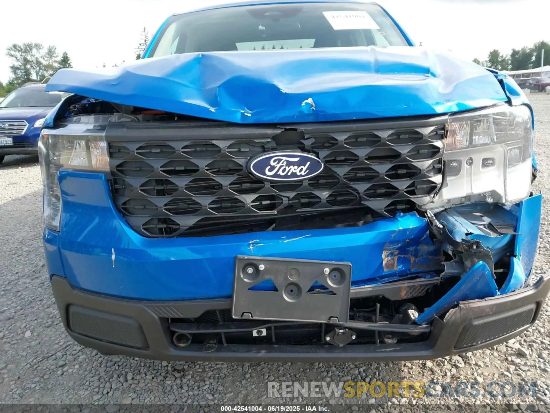 18 Photograph of a damaged car 3FTTW8B39SRA09588 FORD MAVERICK 2025