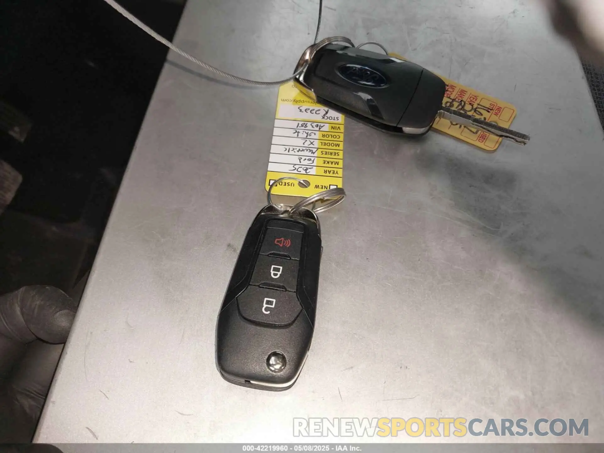 11 Photograph of a damaged car 3FTTW8BA5SRA03981 FORD MAVERICK 2025
