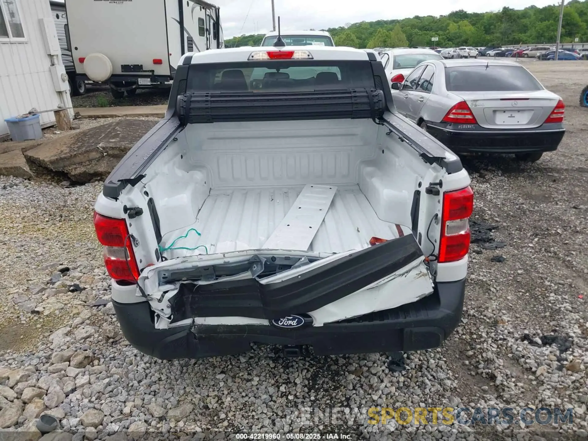 16 Photograph of a damaged car 3FTTW8BA5SRA03981 FORD MAVERICK 2025
