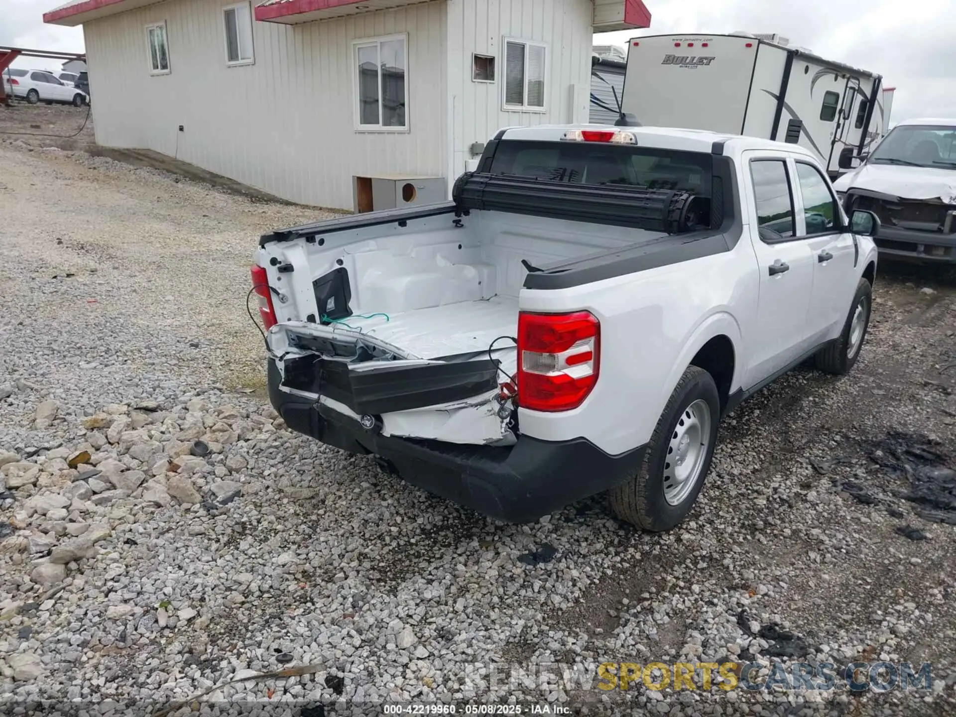 4 Photograph of a damaged car 3FTTW8BA5SRA03981 FORD MAVERICK 2025