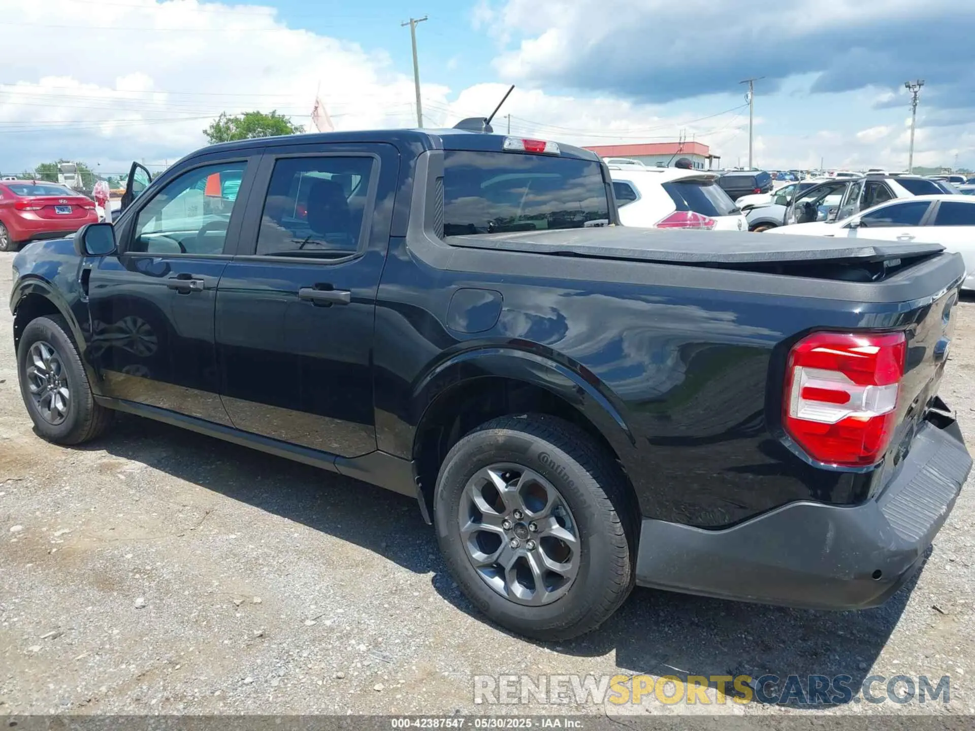 14 Photograph of a damaged car 3FTTW8H30SRA30269 FORD MAVERICK 2025