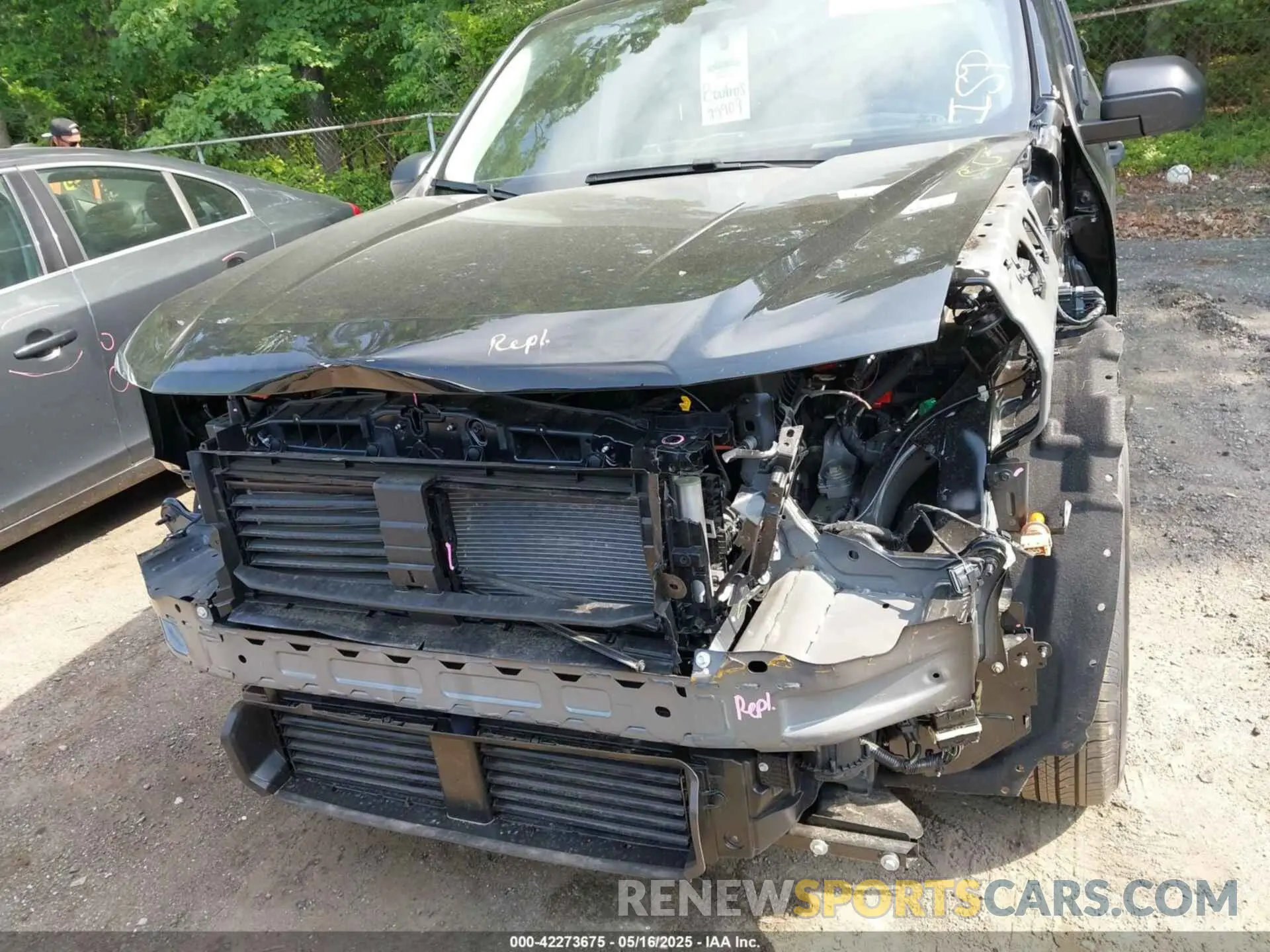 12 Photograph of a damaged car 3FTTW8H33SRA37118 FORD MAVERICK 2025