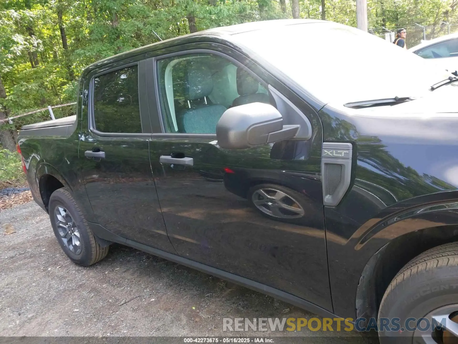 13 Photograph of a damaged car 3FTTW8H33SRA37118 FORD MAVERICK 2025