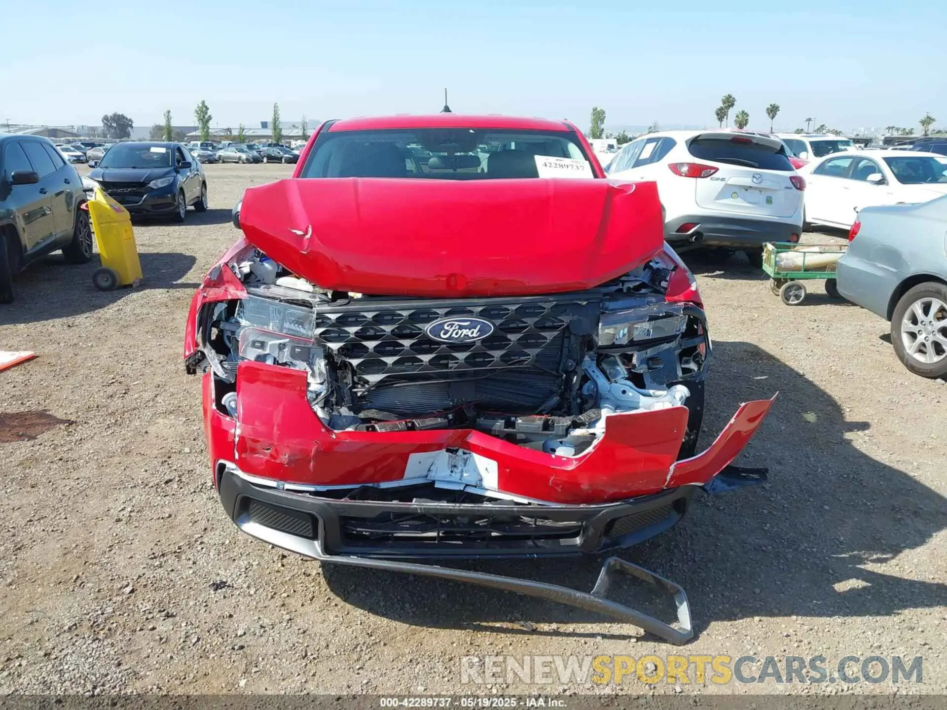 12 Photograph of a damaged car 3FTTW8H39SRA60872 FORD MAVERICK 2025