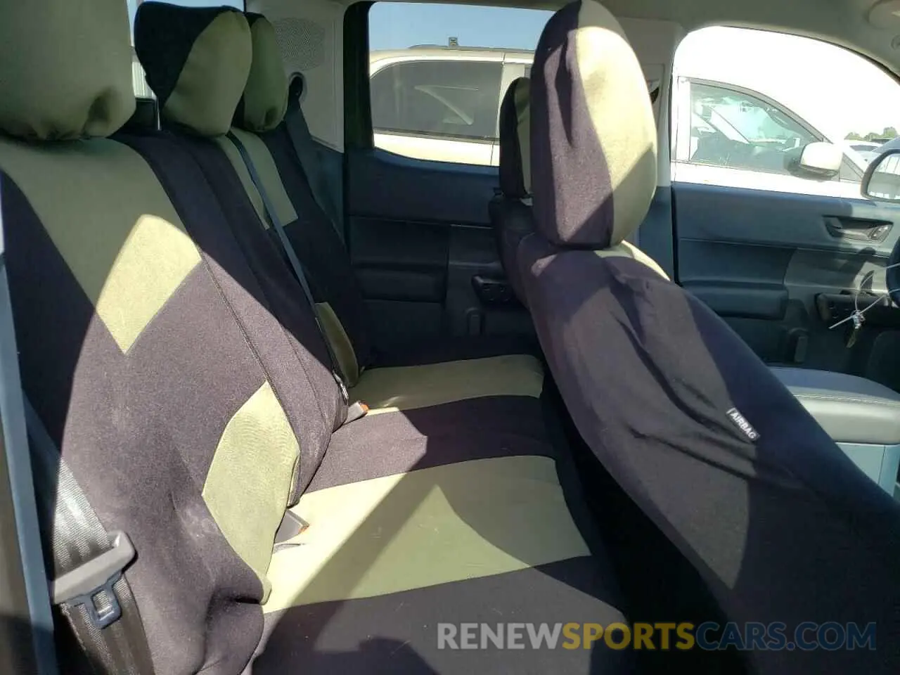 10 Photograph of a damaged car 3FTTW8JA3SRA29190 FORD MAVERICK 2025
