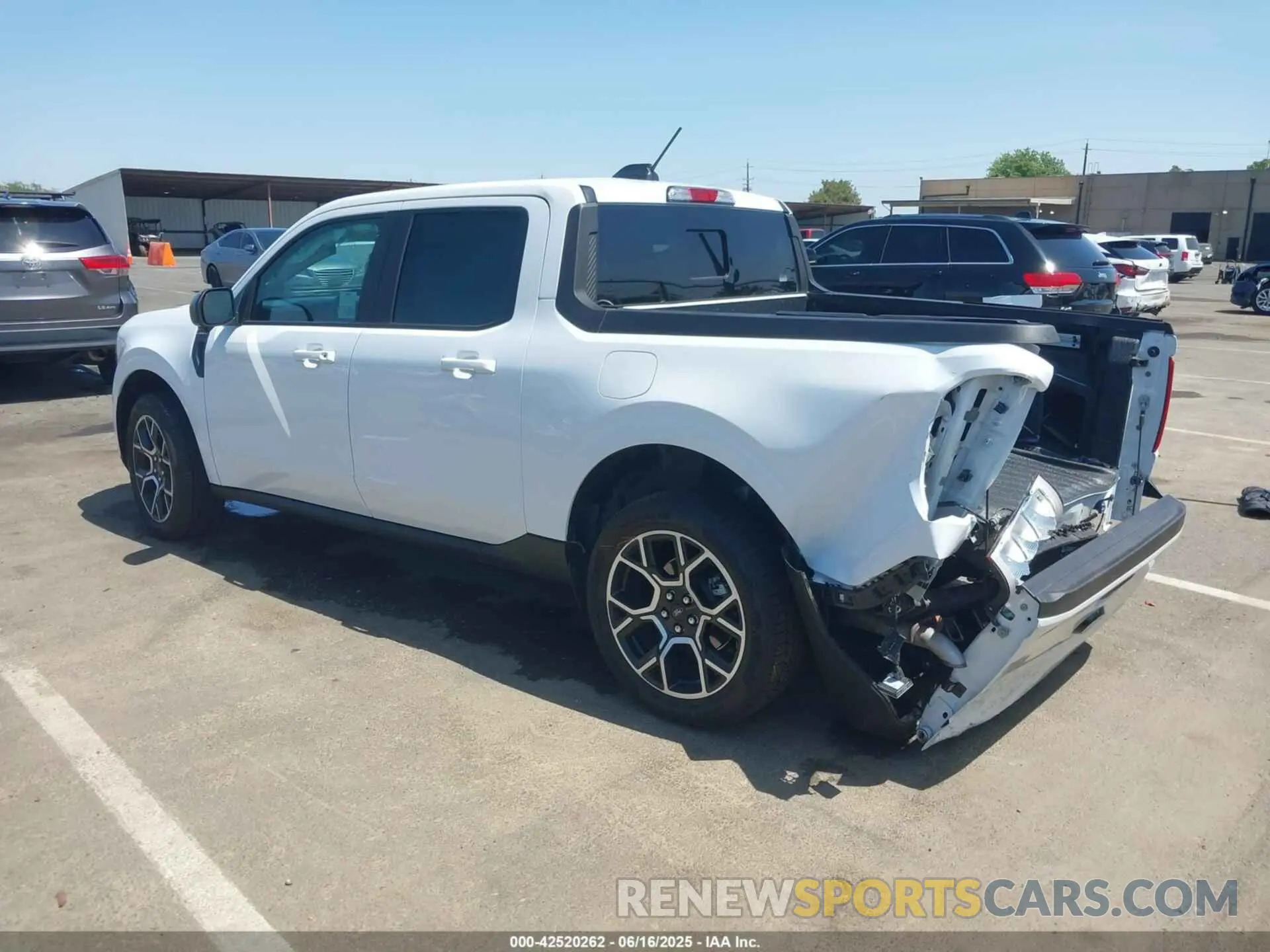 3 Photograph of a damaged car 3FTTW8S38SRA33106 FORD MAVERICK 2025