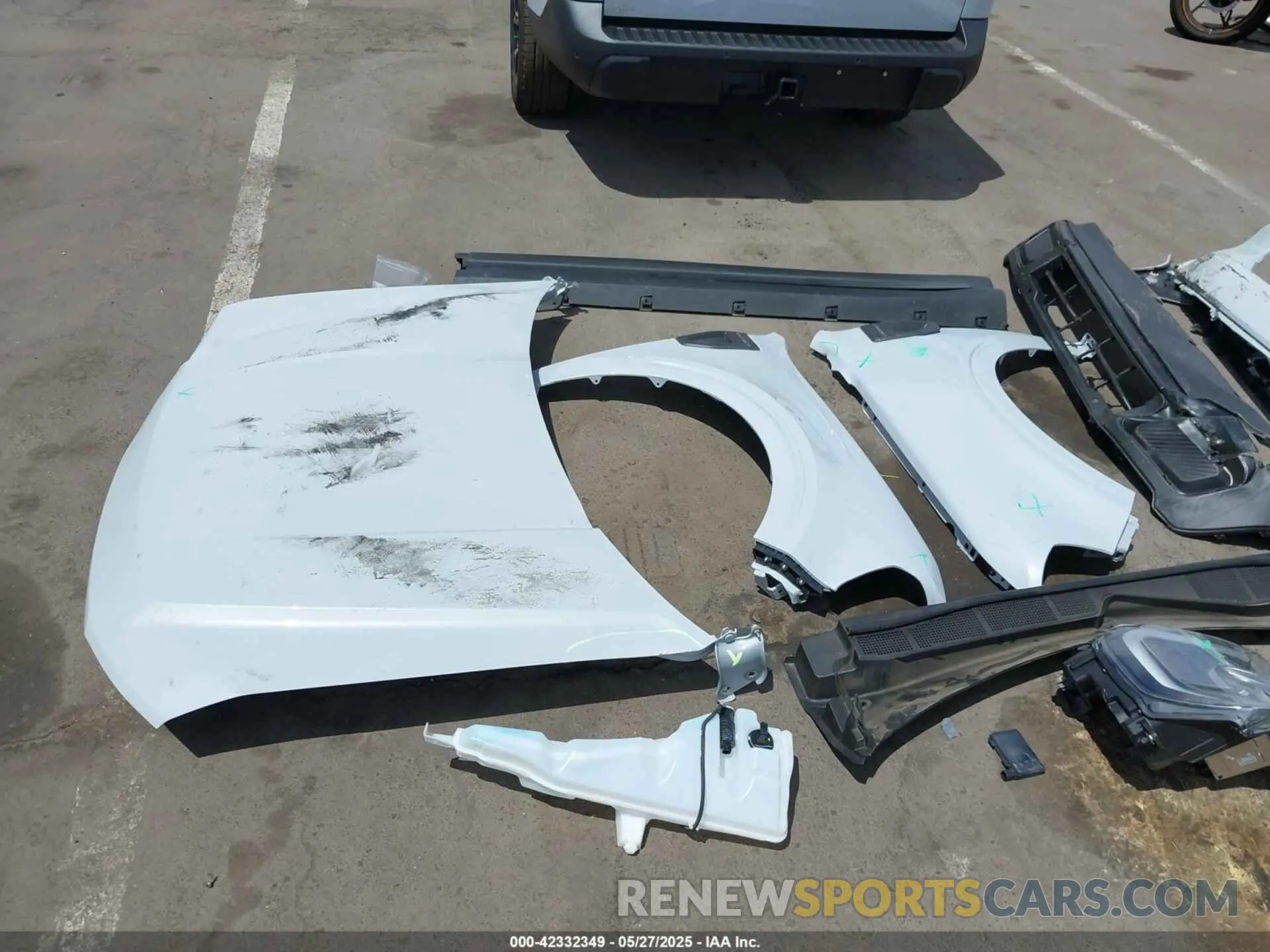 12 Photograph of a damaged car 3FTTW8S39SRA53168 FORD MAVERICK 2025