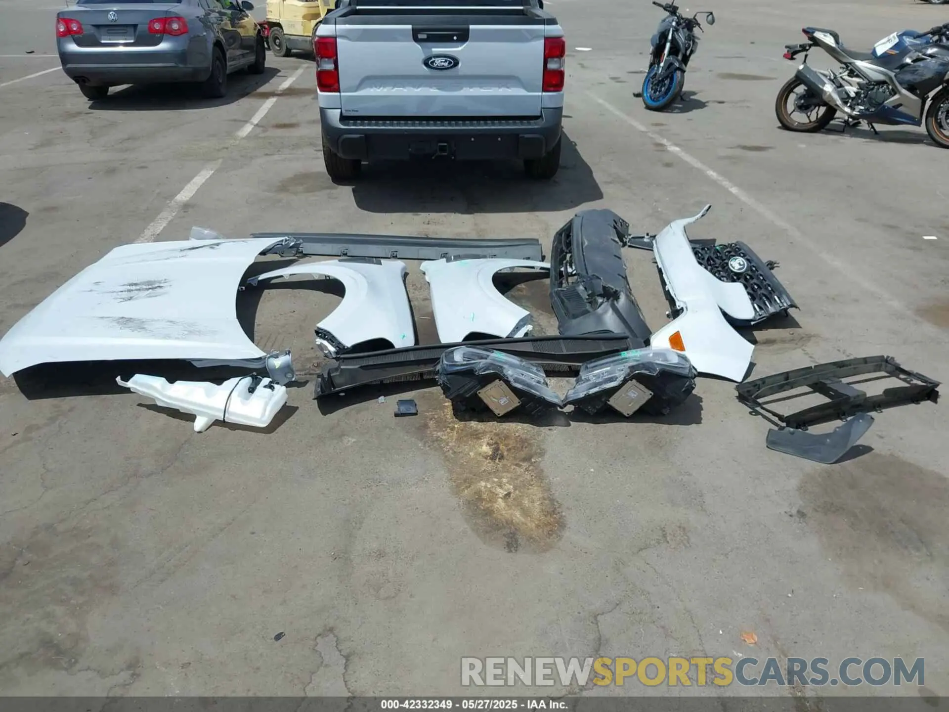 19 Photograph of a damaged car 3FTTW8S39SRA53168 FORD MAVERICK 2025