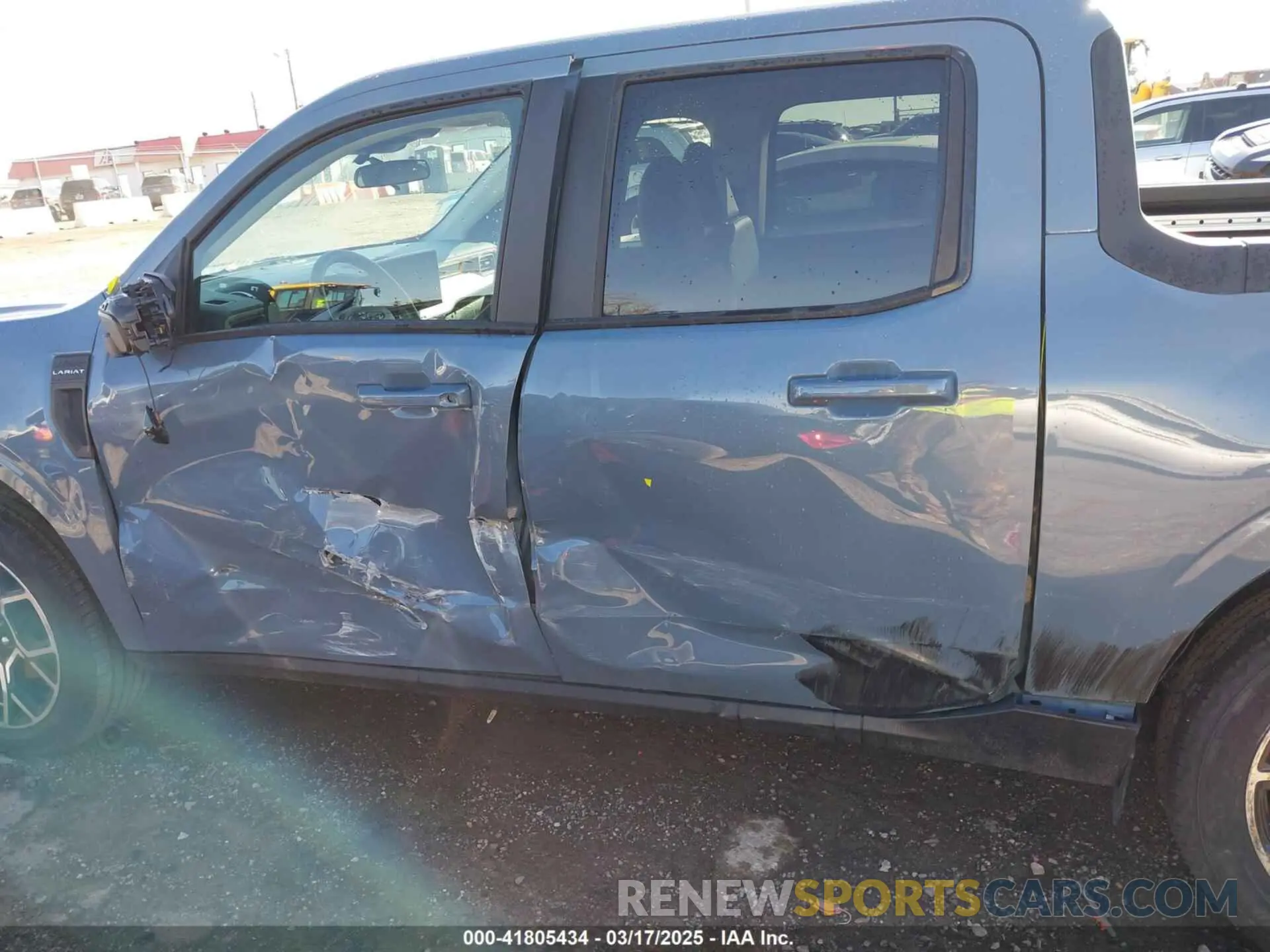 17 Photograph of a damaged car 3FTTW8SA3SRA17801 FORD MAVERICK 2025