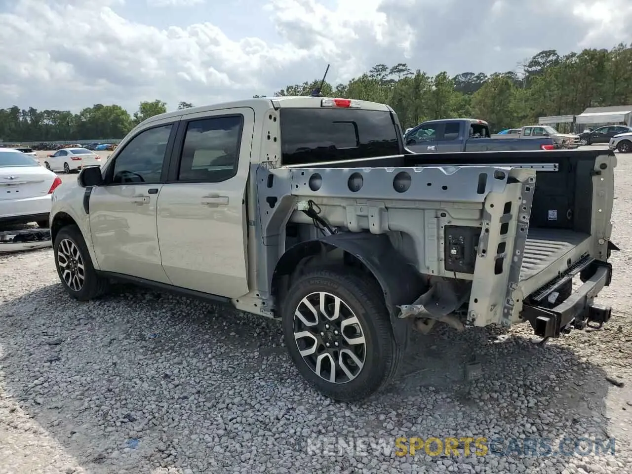 2 Photograph of a damaged car 3FTTW8S94RRA25664 FORD MAVERICK L 2024